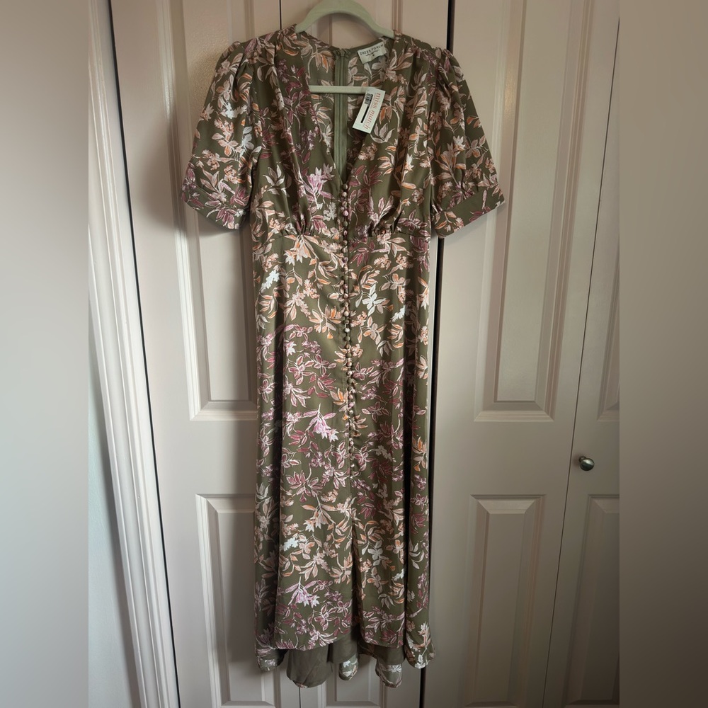 Dress Forum Mauve & Taupe Slow Dancing Button Detail Midi Dress - Medium